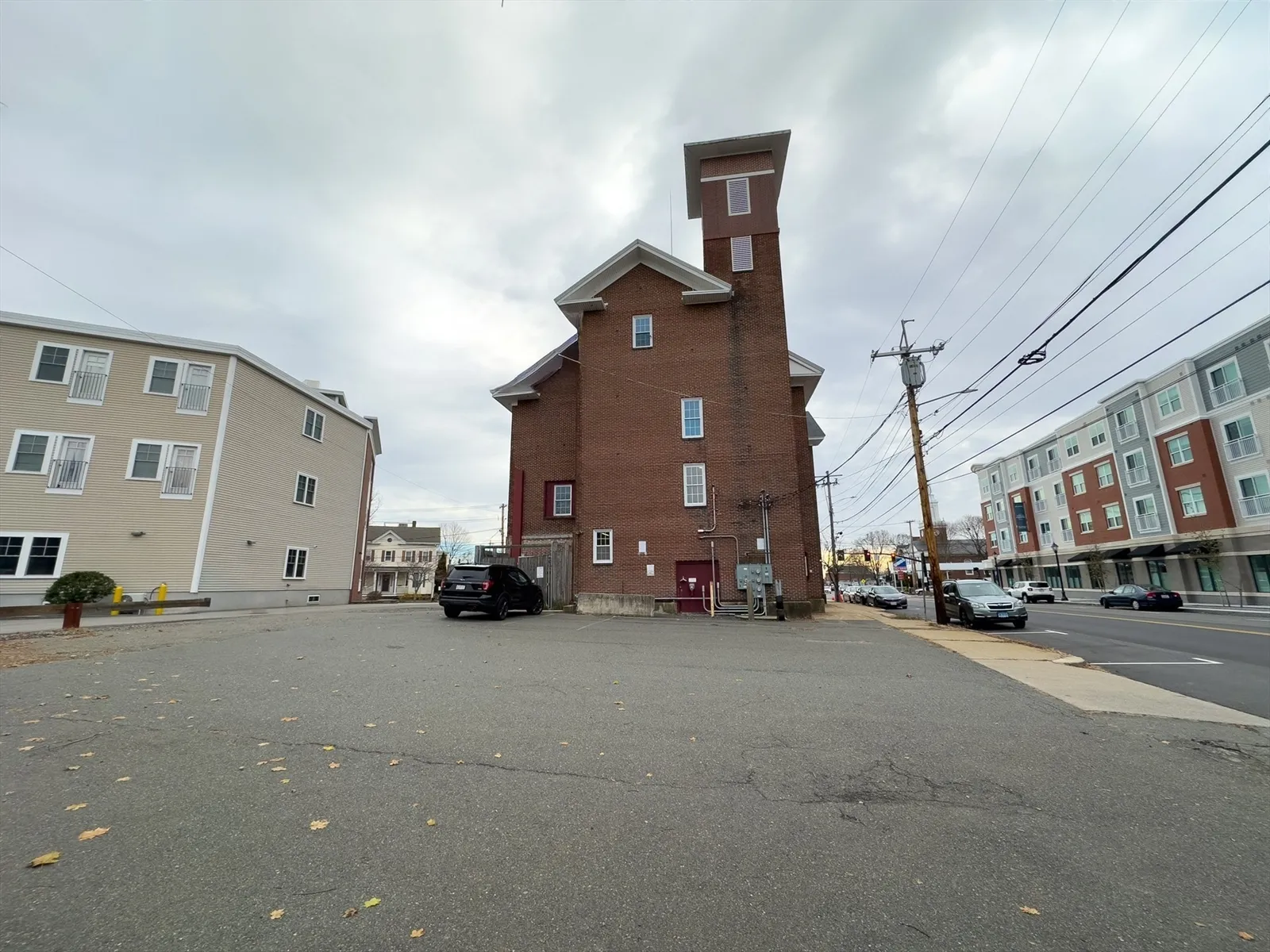 135 Maple Street, photo 4